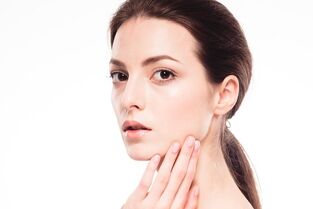restauration et rajeunissement de la turgescence de la surface de la peau du visage